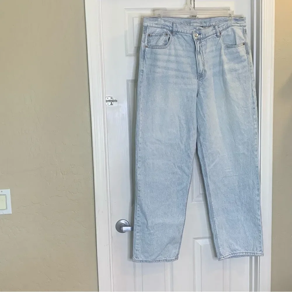 American Eagle Highest Rise Baggy Straight Jeans Size 18